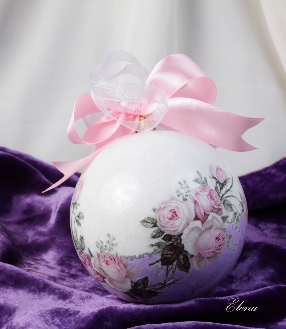 Шар Розы в сиреневой дымке...