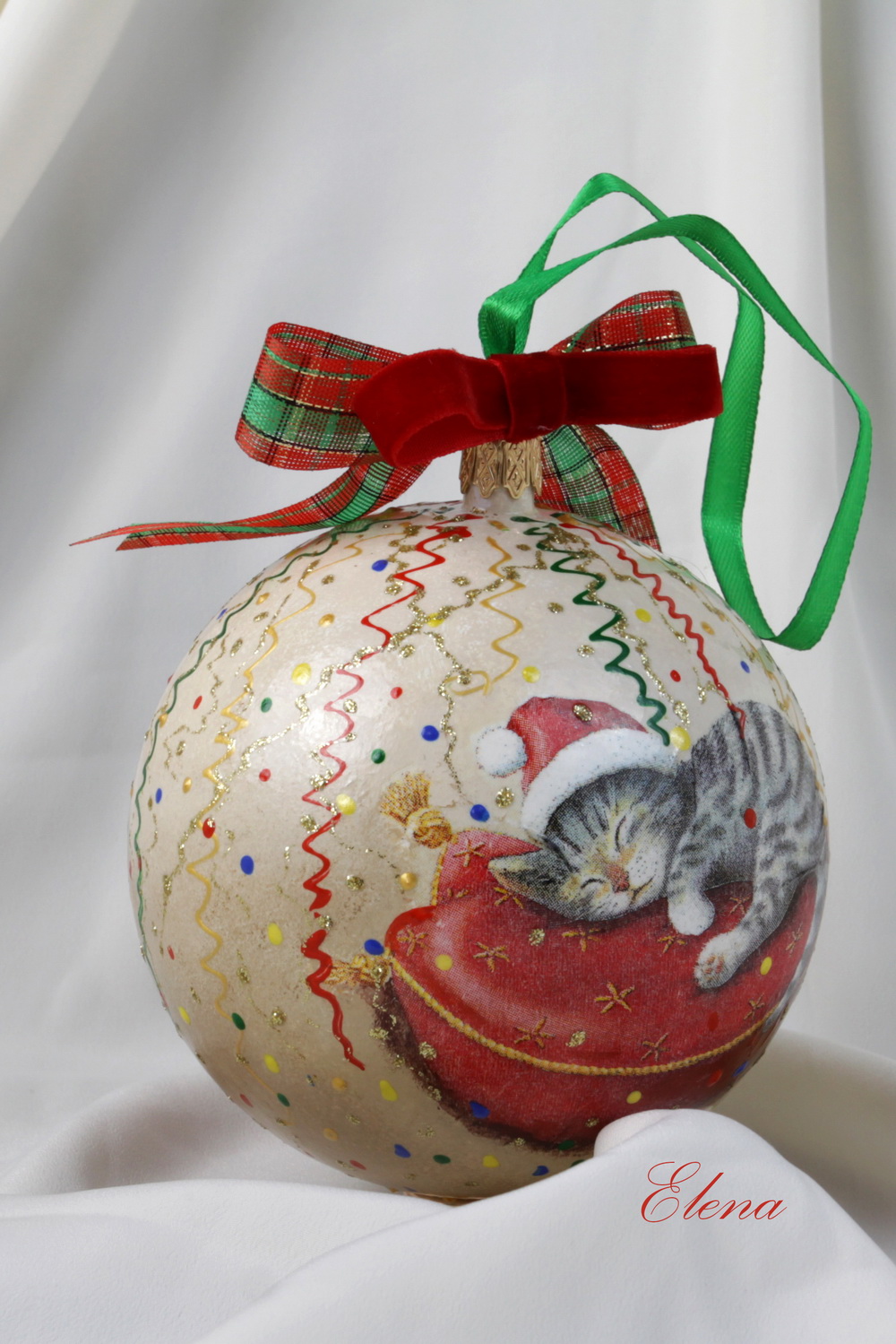 Новогодний шар Котик