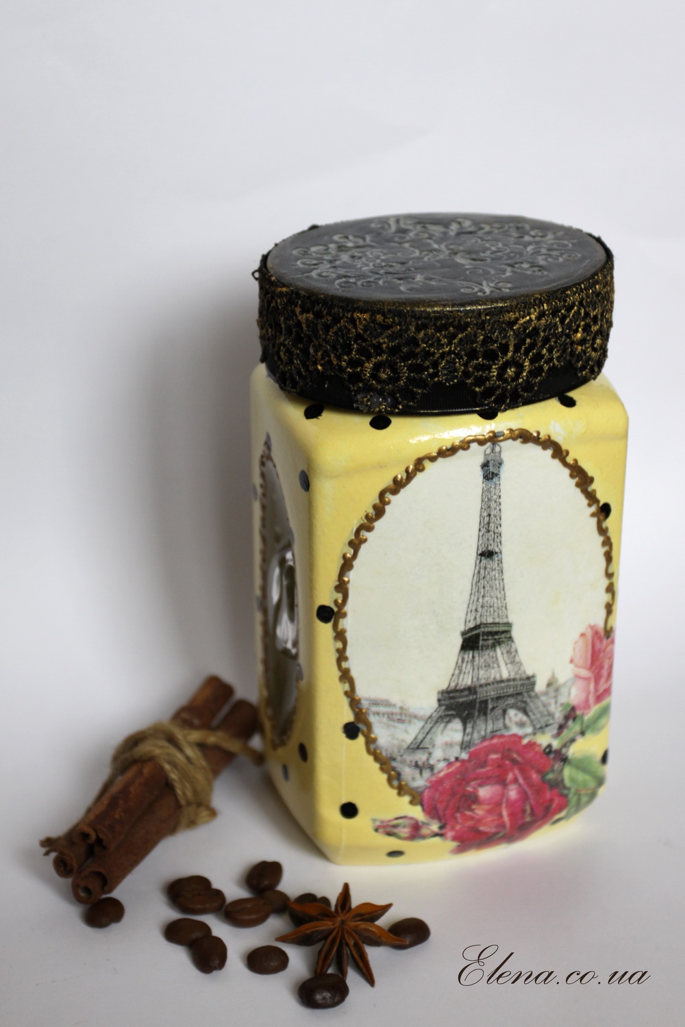 Банка Париж