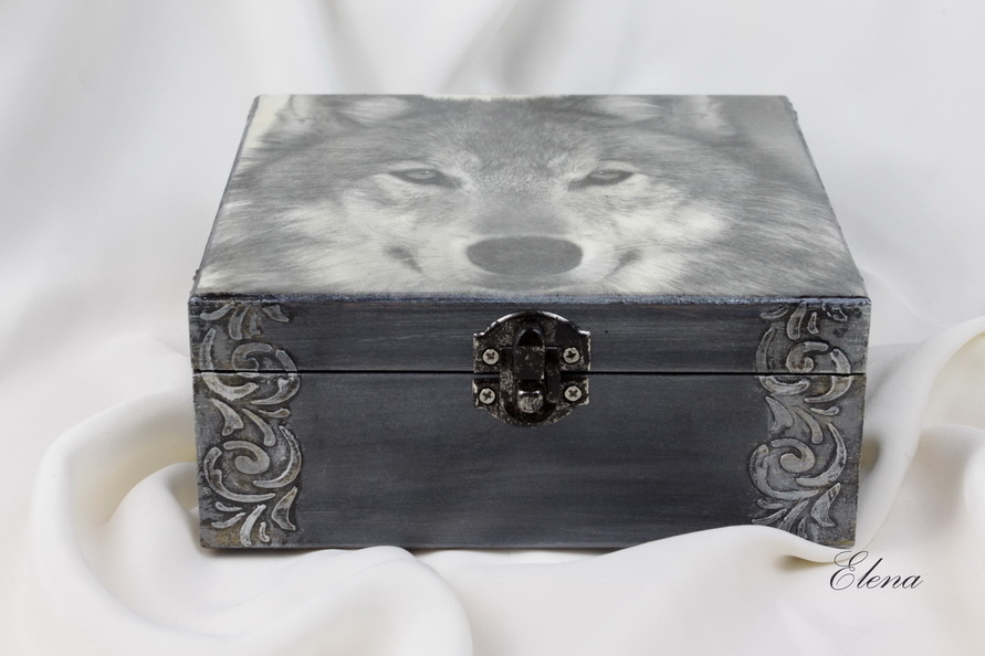 Шкатулка Волк