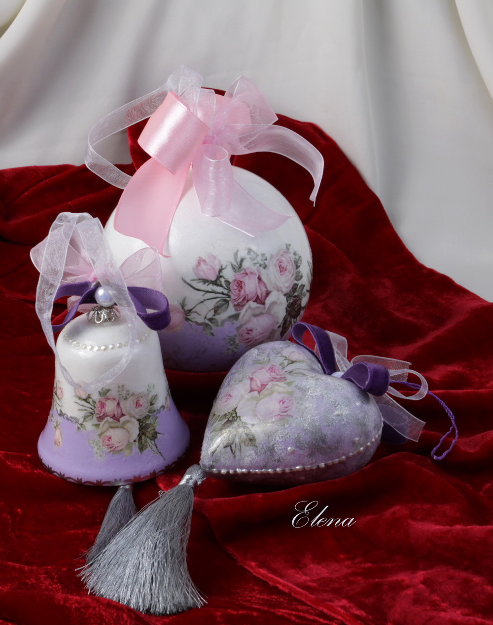 Розы в сиреневой дымке...