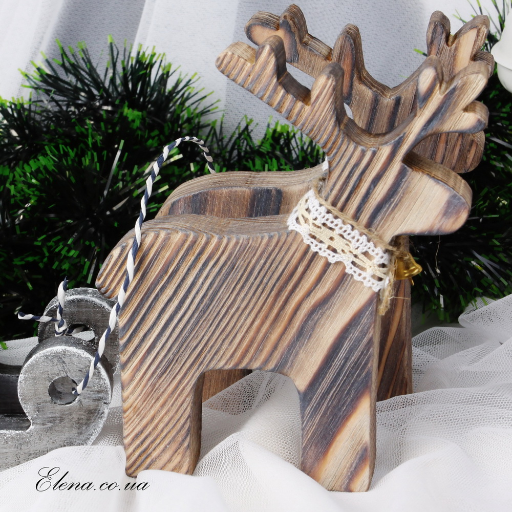 Олени новогодние