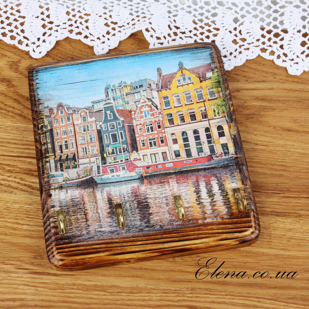 Ключница Домик у реки